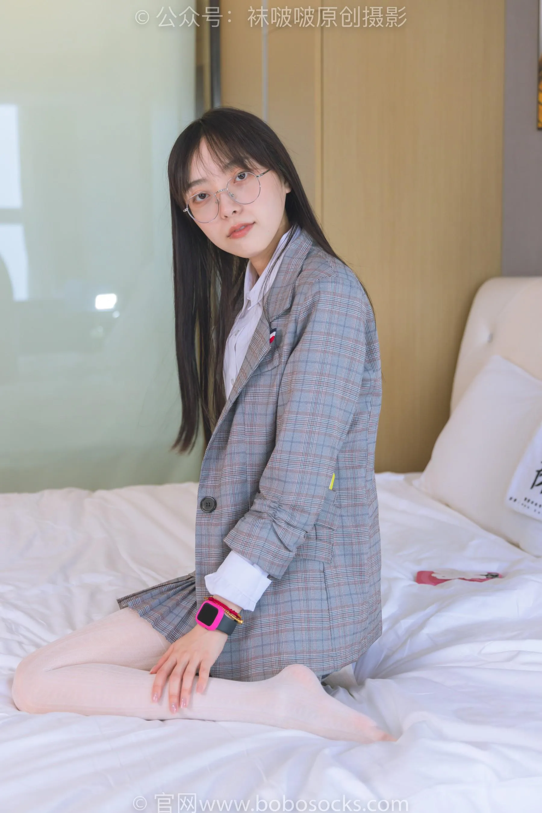 [BoBoSocks袜啵啵]NO.202 稚予-皮鞋、白色蕾丝丝袜、ol风 [87P]插图1
